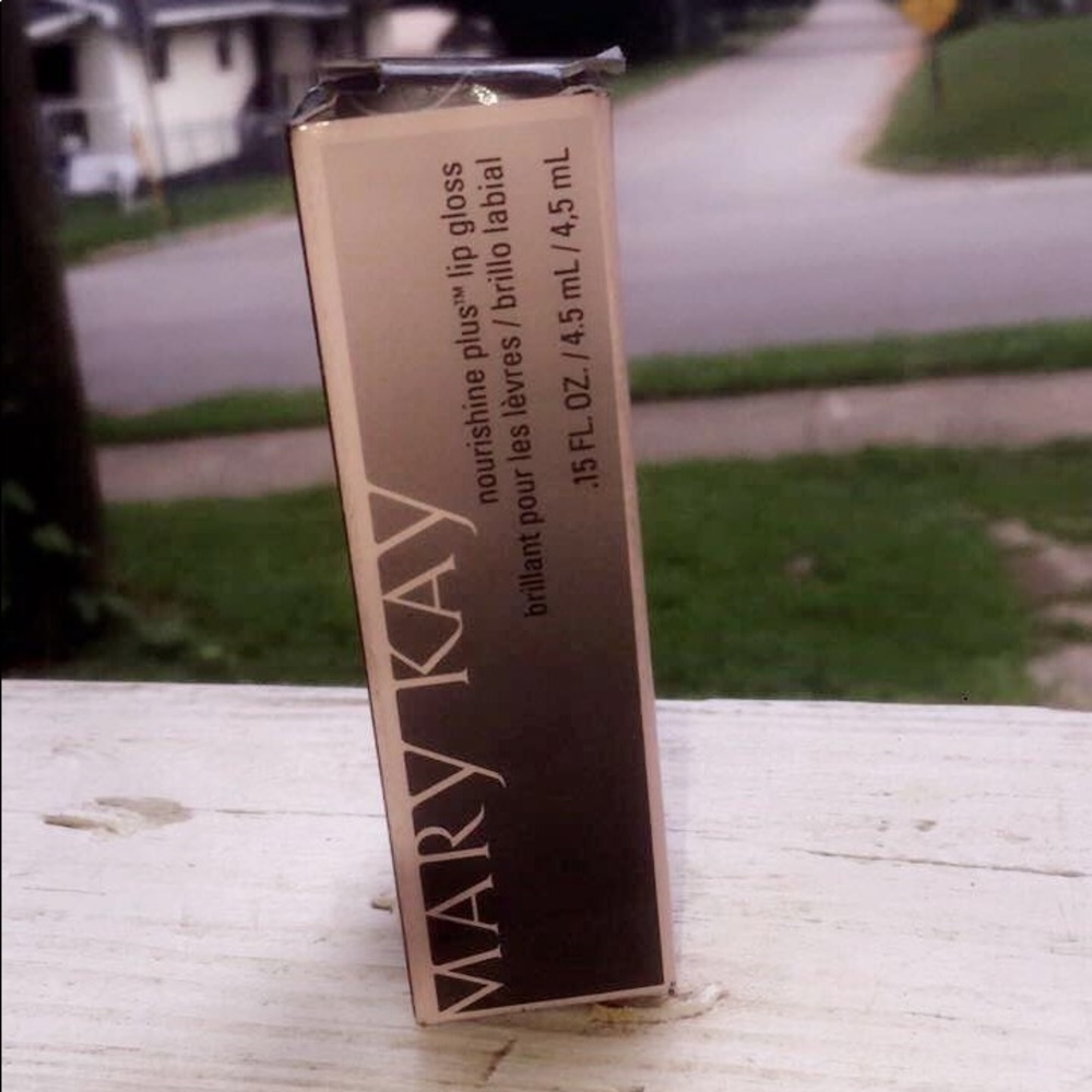 Mary Kay lip gloss 💅🏾
